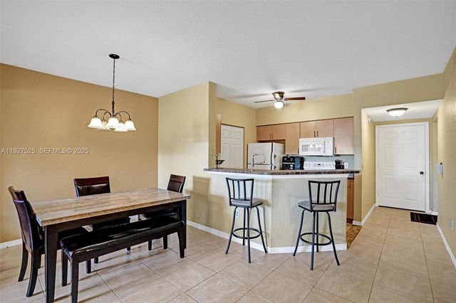 2409 Belmont Ln 2409, North Lauderdale, FL 33068