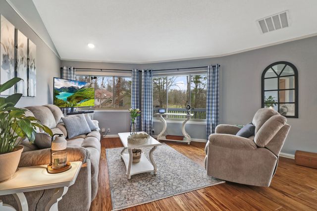 29 Sugarbush Ln, Crossville, TN 38558