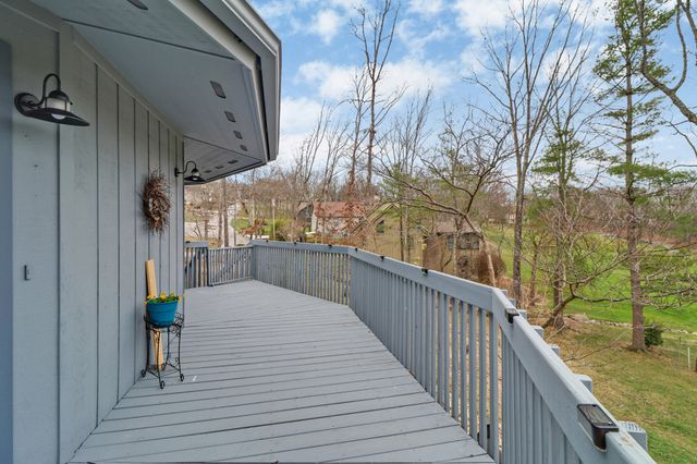 29 Sugarbush Ln, Crossville, TN 38558