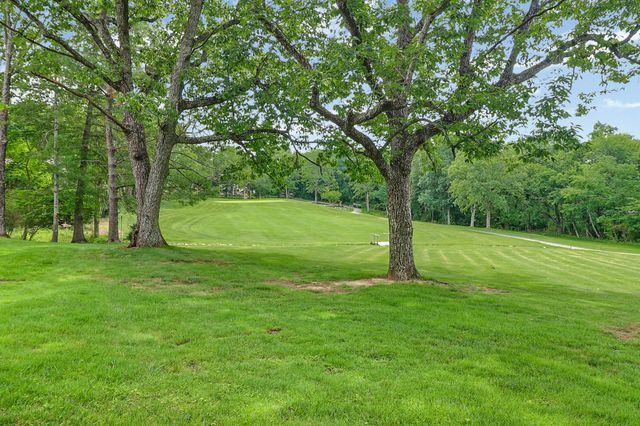 29 Sugarbush Ln, Crossville, TN 38558