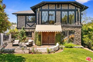 2402 Hollyridge Drive, Los Angeles, CA 90068