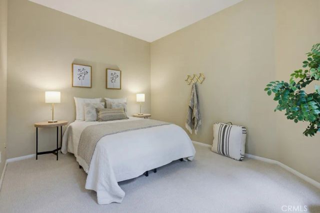 40 Bolinas 5, Irvine, CA 92602