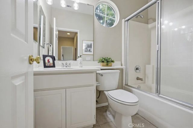 40 Bolinas 5, Irvine, CA 92602