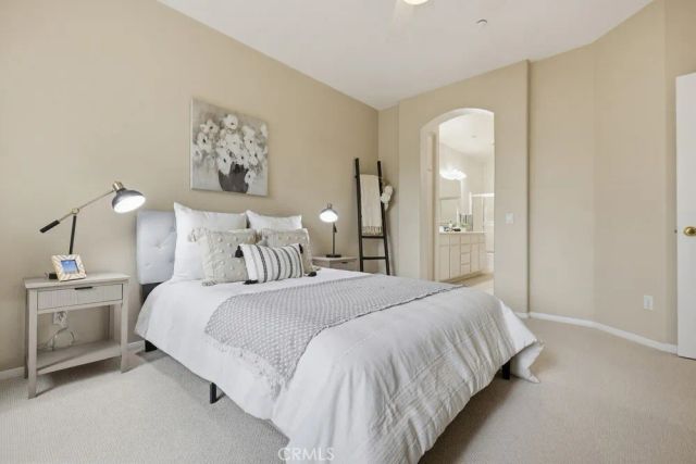 40 Bolinas 5, Irvine, CA 92602