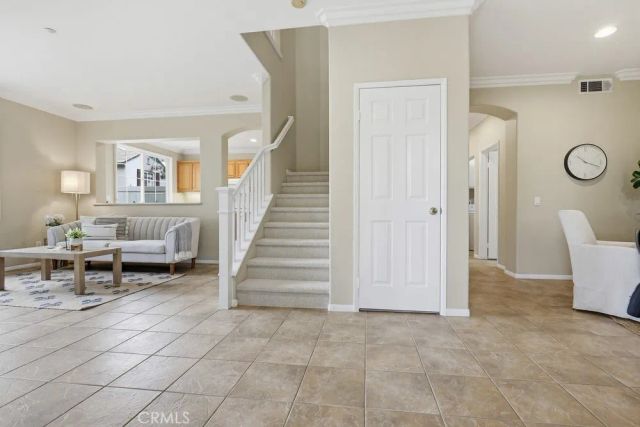 40 Bolinas 5, Irvine, CA 92602