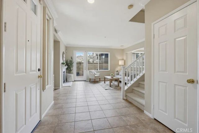 40 Bolinas 5, Irvine, CA 92602