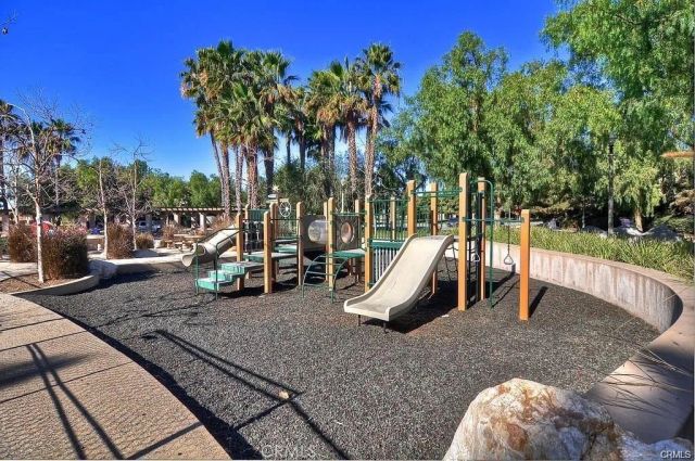 40 Bolinas 5, Irvine, CA 92602