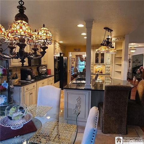 384 Flickerwood Road, Kane Boro, PA 16735