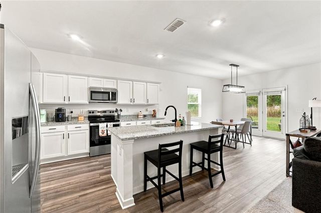 77 Gillis Lane, Bethlehem, GA 30620