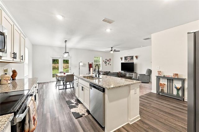 77 Gillis Lane, Bethlehem, GA 30620