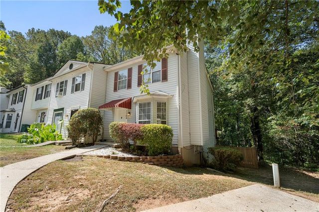 1104 Huntington SE Trace, Smyrna, GA 30082