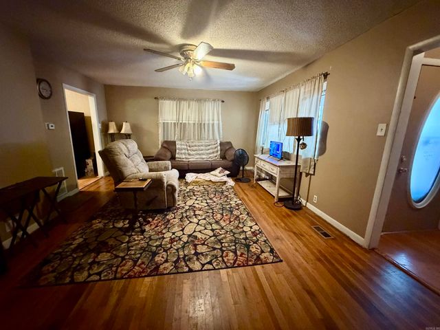 204 S Second Street, Benton, AR 72019