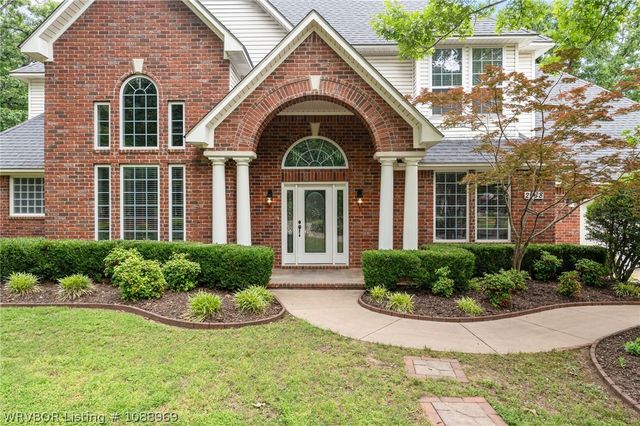 2948 Cliff Drive, Fort Smith, AR 72901