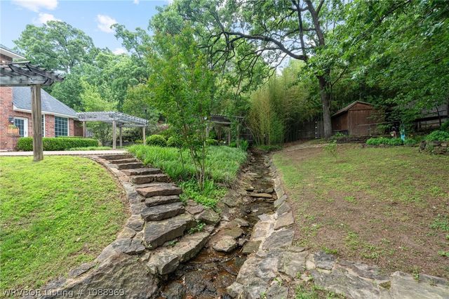 2948 Cliff Drive, Fort Smith, AR 72901