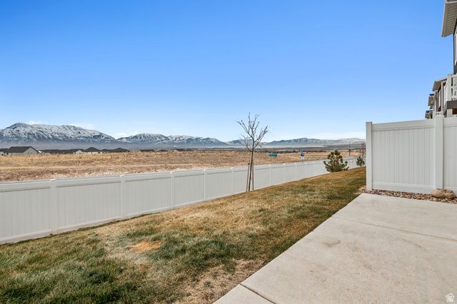 2014 N RED YEARLING DR, Saratoga Springs, UT 84045