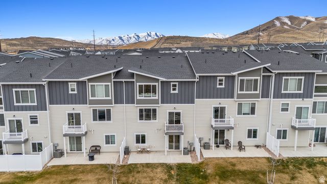2014 N RED YEARLING DR, Saratoga Springs, UT 84045