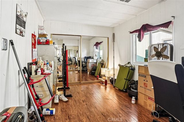 7101 Rosecrans Ave, Paramount, CA 90723
