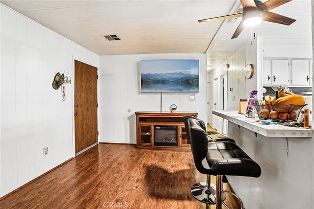 7101 Rosecrans Ave, Paramount, CA 90723