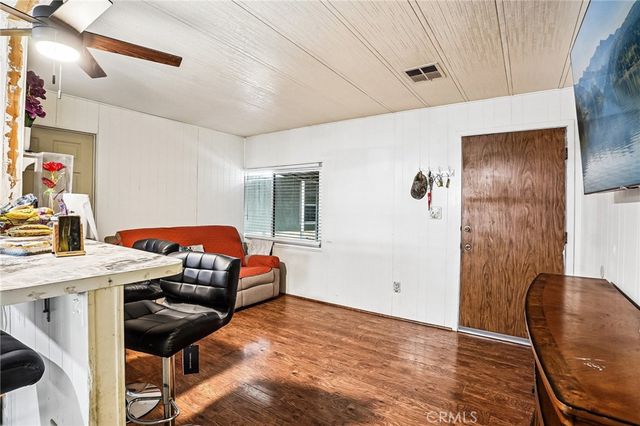 7101 Rosecrans Ave, Paramount, CA 90723