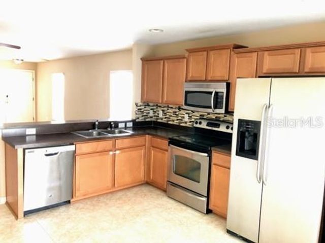 8220 MIDNIGHT SUN COURT, Riverview, FL 33578