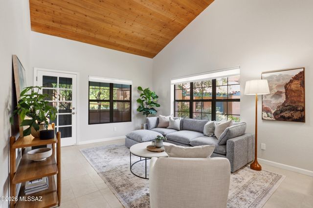 5326 N Paseo De La Terraza, Tucson, AZ 85750