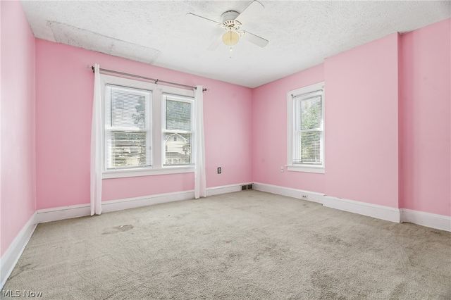 1932 7th Street, Cuyahoga Falls, OH 44221