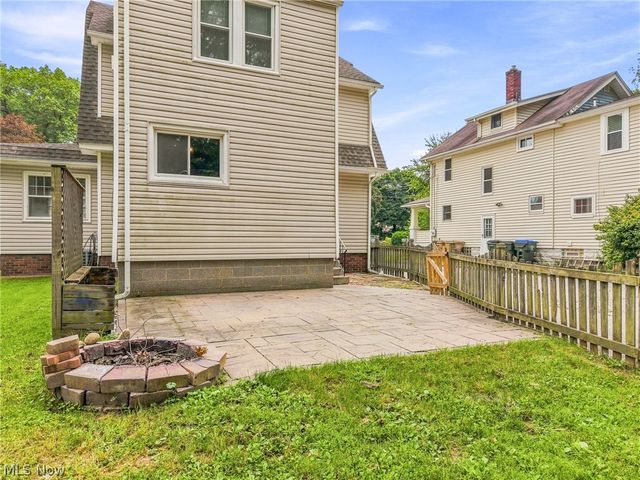 1932 7th Street, Cuyahoga Falls, OH 44221
