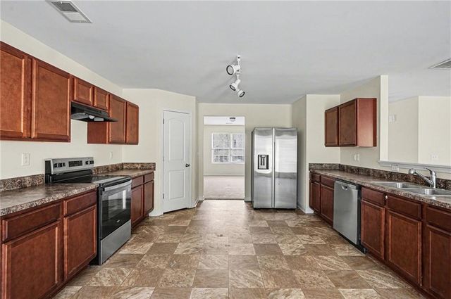 1160 Pebble Ridge Drive, Hampton, GA 30228