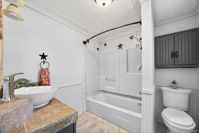 702 W Association Street, Ellettsville, IN 47429