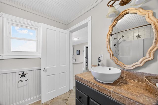 702 W Association Street, Ellettsville, IN 47429