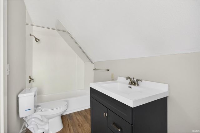 702 W Association Street, Ellettsville, IN 47429