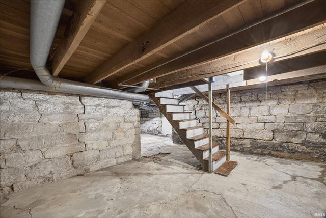 702 W Association Street, Ellettsville, IN 47429