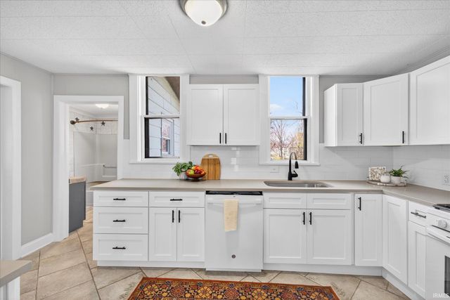 702 W Association Street, Ellettsville, IN 47429