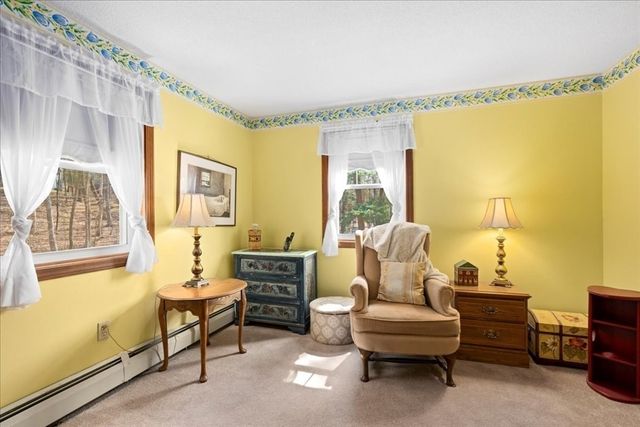 5 Garrison Heights Drive, Oxford, MA 01540