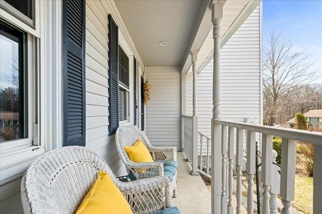 5 Garrison Heights Drive, Oxford, MA 01540