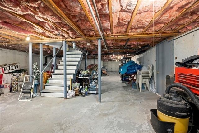 5 Garrison Heights Drive, Oxford, MA 01540