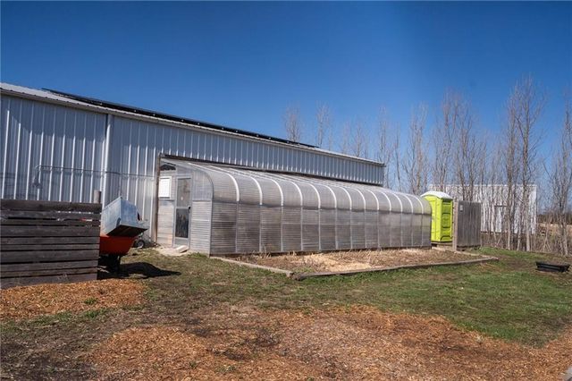 1564 N 450th Road, Baldwin City, KS 66006