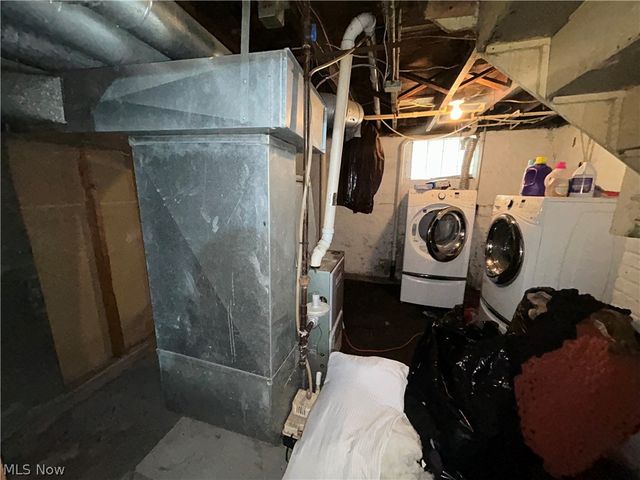1105 E 144th Street, Cleveland, OH 44110
