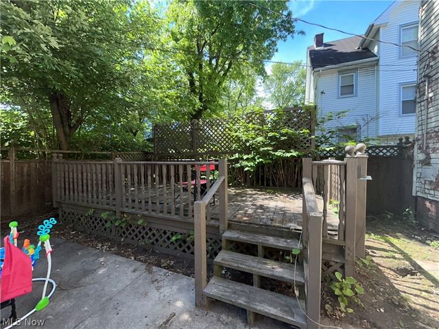 1105 E 144th Street, Cleveland, OH 44110