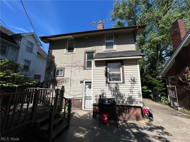 1105 E 144th Street, Cleveland, OH 44110