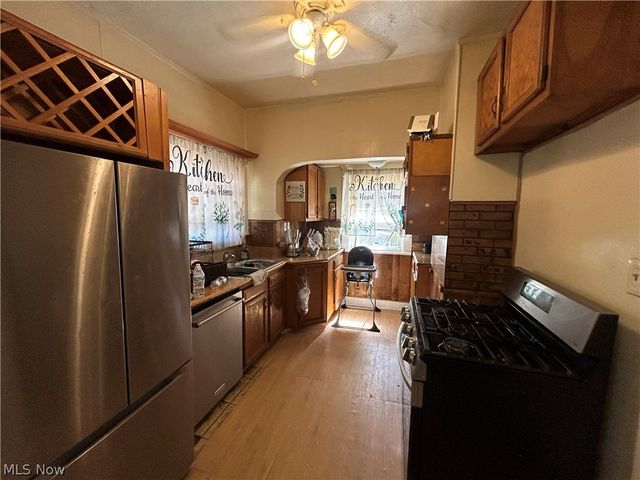 1105 E 144th Street, Cleveland, OH 44110