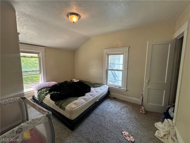 1105 E 144th Street, Cleveland, OH 44110