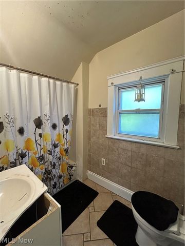 1105 E 144th Street, Cleveland, OH 44110