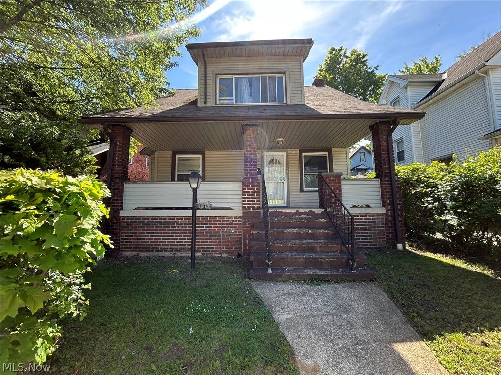 1105 E 144th Street, Cleveland, OH 44110