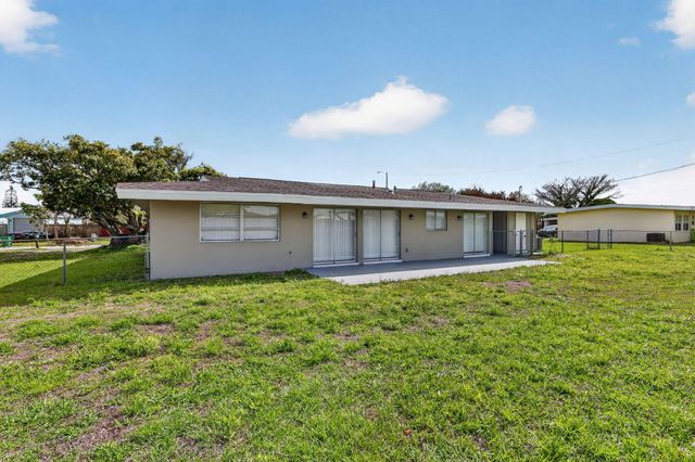 157 SE Calmoso Drive, Port St. Lucie, Port St Lucie, FL 34983