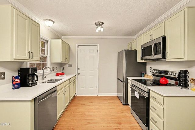 109 Gatepost Lane, Cary, NC 27513