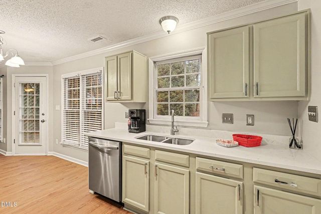 109 Gatepost Lane, Cary, NC 27513