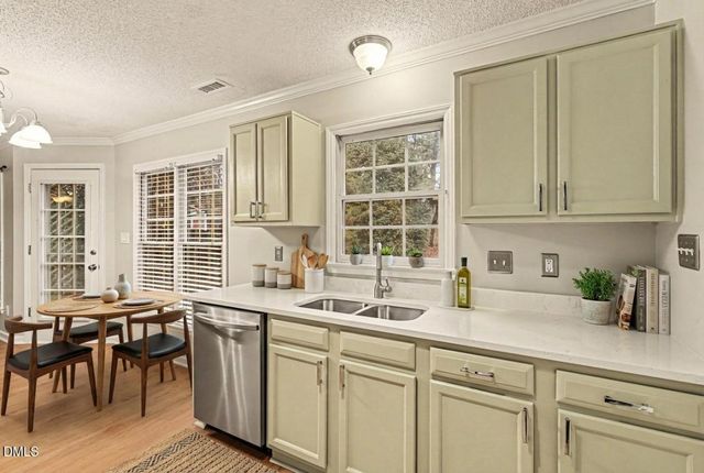 109 Gatepost Lane, Cary, NC 27513