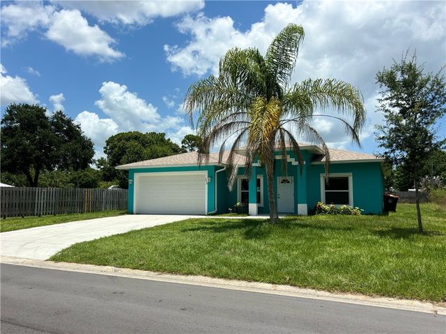 1946 24th Street SW, Vero Beach, FL 32962