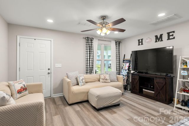 641 Johns Lane, Gastonia, NC 28052